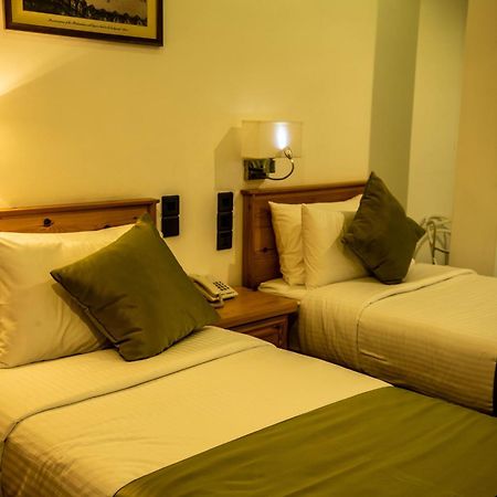 Hotel Ganthera แคนดี้ ภายนอก รูปภาพ